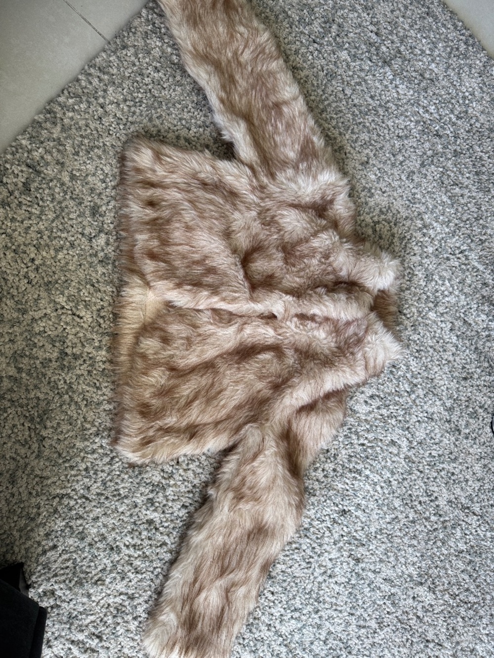 Lux Faux Fur Cropped Jacket in Light Taupe